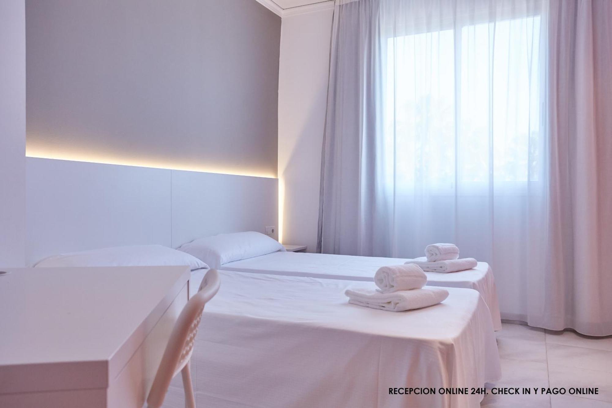 Hotel Dl Port Grao de Castellon Dış mekan fotoğraf